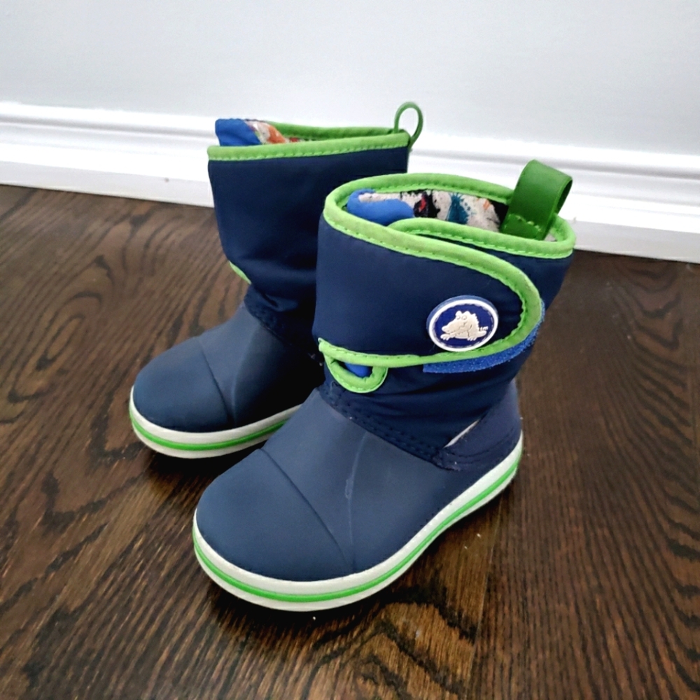 COPY - Crocs Navy Winter Boots Size 6